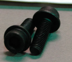 0086-1 5 x 16mm Flanged Socket Bolt - Pack of 2
